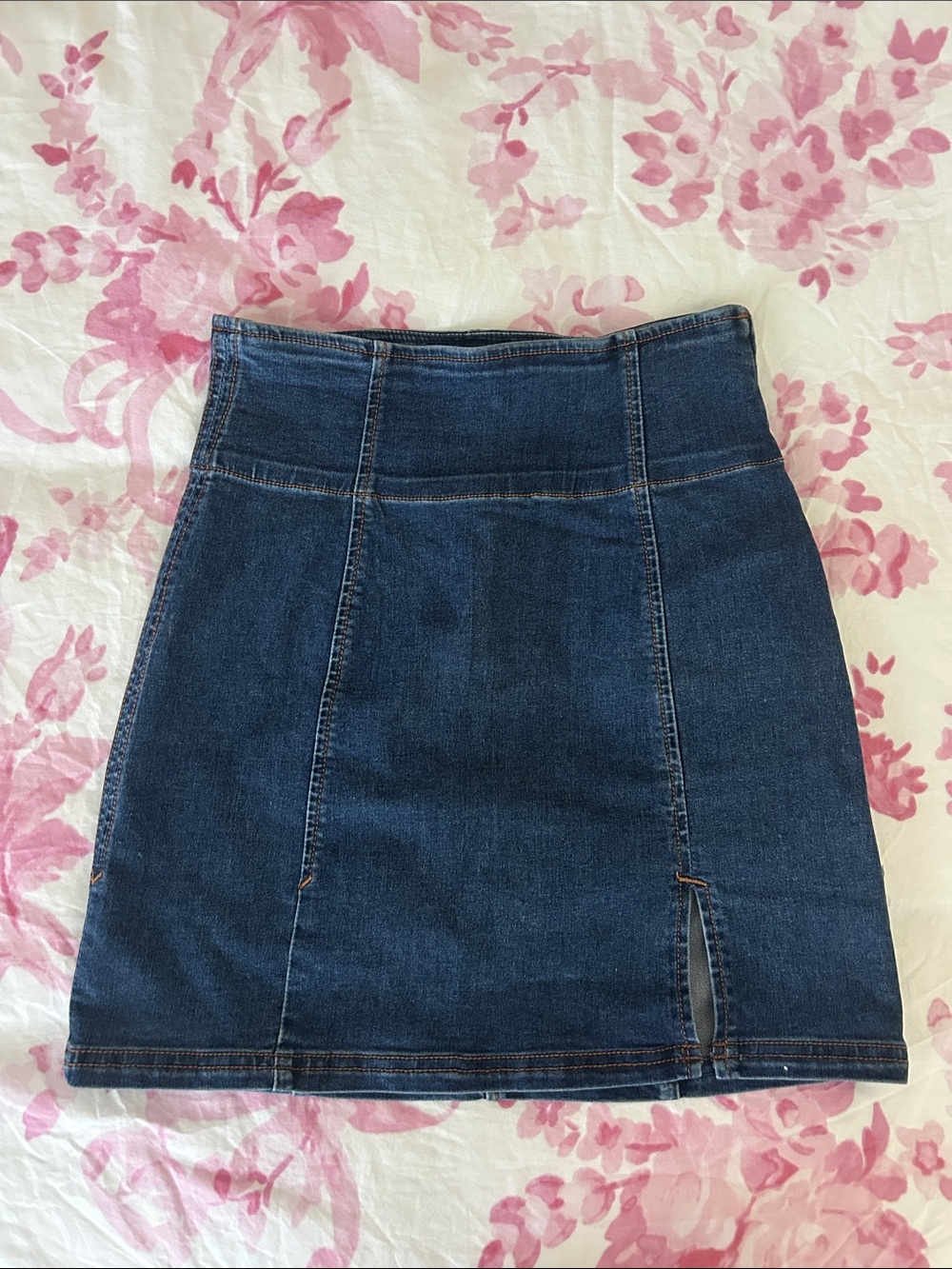 FREE PEOPLE High-Rise Dark Blue Denim Skirt with Front Slit